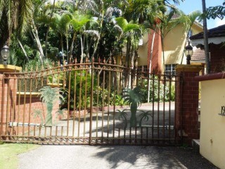 Mandeville, Manchester, Jamaica - Townhouse for Sale