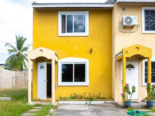 Townhouse For Sale in Union Estate, St. Catherine Jamaica | [5]