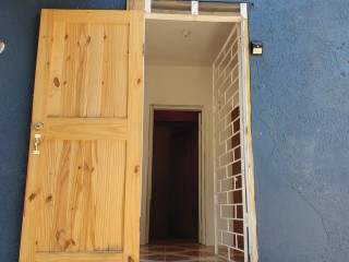 Flat For Rent in Ziadie Gardens, Kingston / St. Andrew Jamaica | [3]