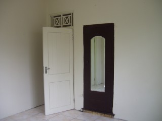 House For Rent in Richmond Park, Kingston / St. Andrew Jamaica | [6]