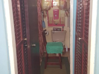 House For Sale in Kingsland Kitson Town, St. Catherine Jamaica | [13]
