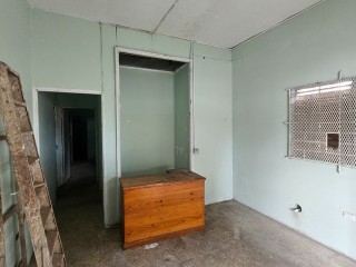 Commercial building For Rent in Kingston 13, Kingston / St. Andrew Jamaica | [2]