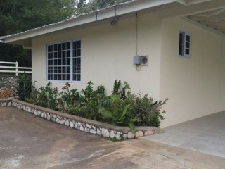 House For Sale in Exchange on Border of St Ann and St Mary, St. Ann Jamaica | [7]