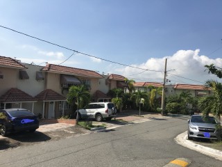 2 bed Townhouse For Rent - Kingston 6, Kingston / St. Andrew, Jamaica