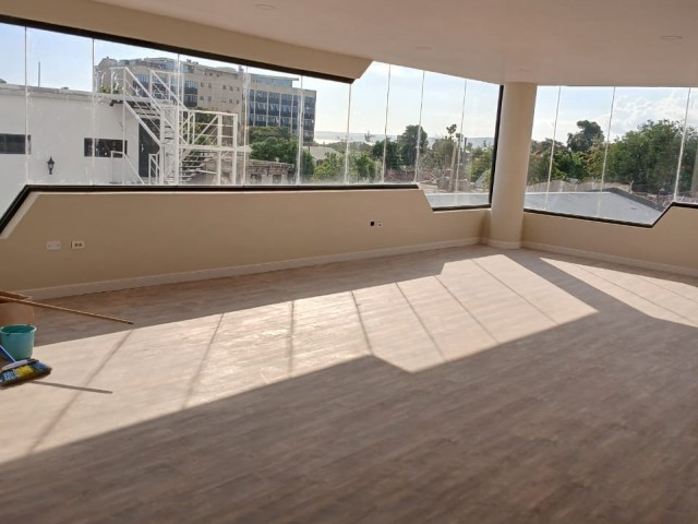Commercial building For Rent in Kingston 5, Kingston / St. Andrew Jamaica | [5]