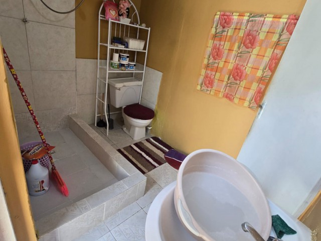 House For Sale in Stanton Street Woodford Park, Kingston / St. Andrew Jamaica | [12]