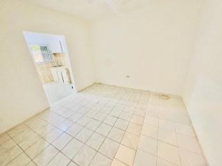 Flat For Rent in Washington Gardens, Kingston / St. Andrew Jamaica | [2]