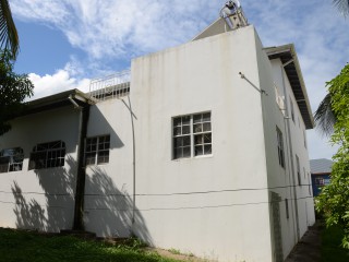 House For Sale in Ridgeview Crescent  Santa Cruz, St. Elizabeth Jamaica | [11]