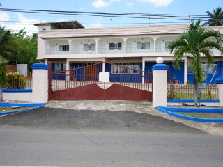 Commercial building For Sale - Santa Cruz, St. Elizabeth, Jamaica