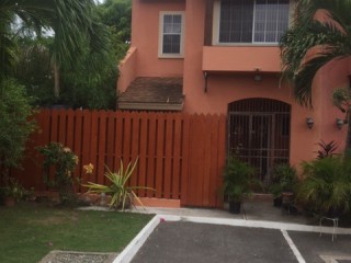 Townhouse For Sale in GOLDEN TRIANGLE KINGSTON 6, Kingston / St. Andrew Jamaica | [5]