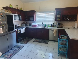 3 bed House For Sale in Portmore, St. Catherine, Jamaica