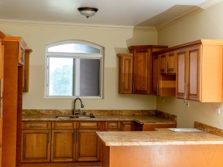 Apartment For Rent in Grosvenor Place, Kingston / St. Andrew Jamaica | [4]