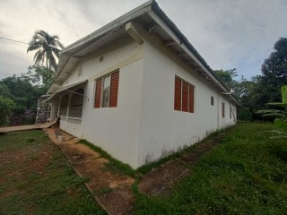 3 bed House For Sale in Treadways, St. Catherine, Jamaica