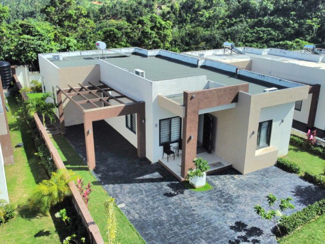 2 bed House For Sale - Ocho Rios, St. Ann, Jamaica