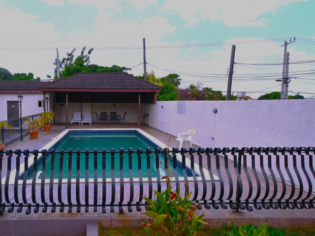 Apartment For Sale in DUNROBIN AVE, Kingston / St. Andrew Jamaica | [14]
