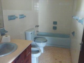 House For Sale in Smokey Vale, Kingston / St. Andrew Jamaica | [10]