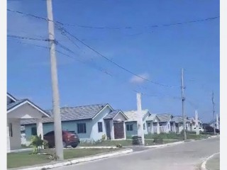 2 bed House For Rent - The Orchards Opposite Jaquaranda Housing Scheme, St. Catherine, Jamaica