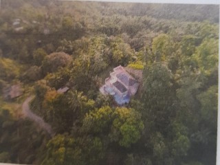 6 bed House For Sale in Unity Lawrence Tavern, Kingston / St. Andrew, Jamaica