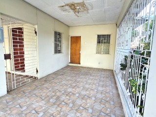 5 bed House For Sale in Constant Spring Gardens, Kingston / St. Andrew, Jamaica