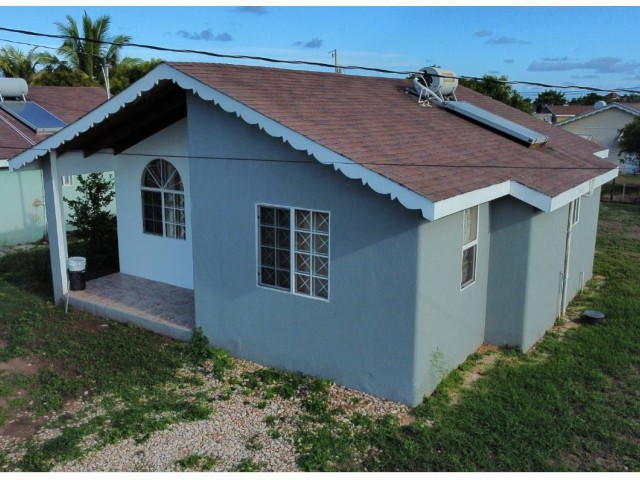 House For Sale in Old Harbour, St. Catherine Jamaica | [2]