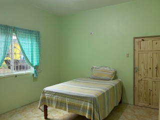 4 bed House For Sale in Guys Hill, St. Catherine, Jamaica