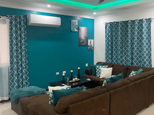 Apartment For Sale in Kingston 8, Kingston / St. Andrew Jamaica | [8]