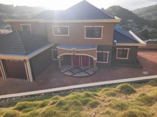 4 bed House For Sale in Belvedere Golden Acres, Kingston / St. Andrew, Jamaica