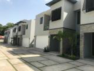 Townhouse For Rent in Norbrook, Kingston / St. Andrew Jamaica | [2]