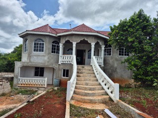 4 bed House For Sale - Pusey Hill, Manchester, Jamaica