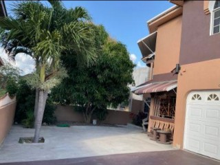 House For Sale in May Pen, Clarendon Jamaica | [7]