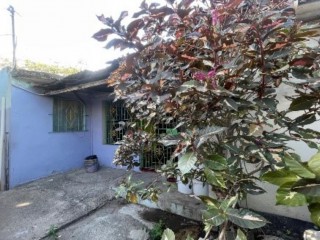 10 bed House For Sale – Whitfield Town, Kingston / St. Andrew, Jamaica