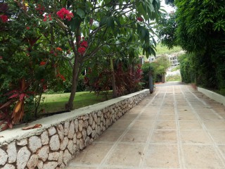 House For Sale in Mayfair Red Hills, Kingston / St. Andrew Jamaica | [10]