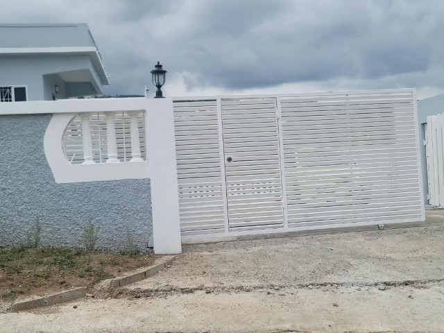 3 bed Apartment For Rent - red hills queenhill, Kingston / St. Andrew, Jamaica