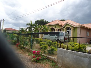 House For Sale in Osbourne store, Clarendon Jamaica | [8]