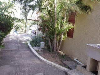 House For Sale in Ensom City, St. Catherine Jamaica | [1]