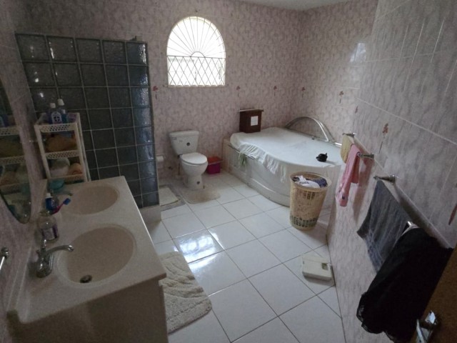 House For Sale in Mandeville, Manchester Jamaica | [9]