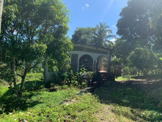 2 bed House For Sale in Guys HIll, St. Mary, Jamaica