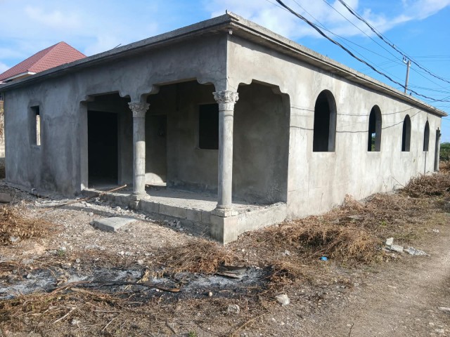House For Sale in Rocky point, Clarendon Jamaica | [2]