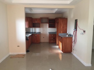 Apartment For Sale in Golden View, Kingston / St. Andrew Jamaica | [3]