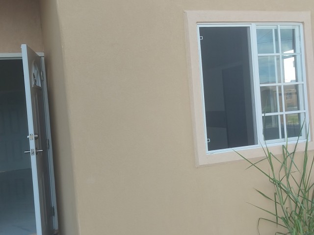 House For Rent in Phoenix Village II St Catherine, St. Catherine Jamaica | [9]