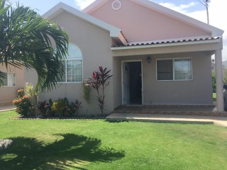 House For Rent in Caymanas Country Club Estate, St. Catherine Jamaica | [4]