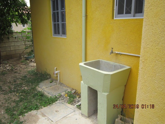 Flat For Rent in Morris Meadows Portmore, St. Catherine Jamaica | [6]