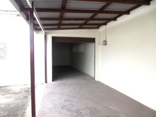 Commercial building For Rent in Hagley Park, Kingston / St. Andrew, Jamaica