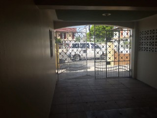 Townhouse For Rent in Portmore, St. Catherine Jamaica | [4]