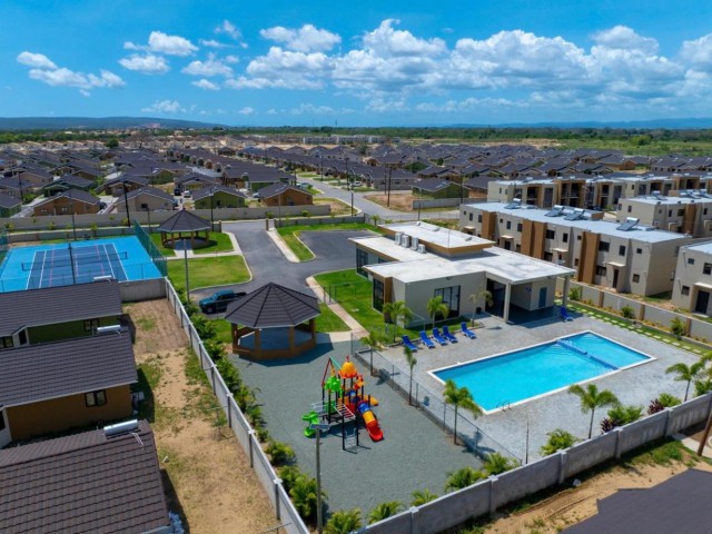 Townhouse For Sale in Portmore, St. Catherine Jamaica | [14]