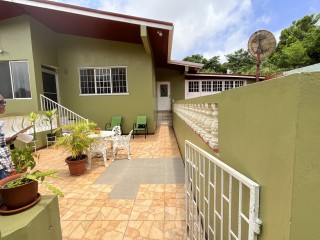 3 bed House For Sale - Wales District, Manchester, Jamaica