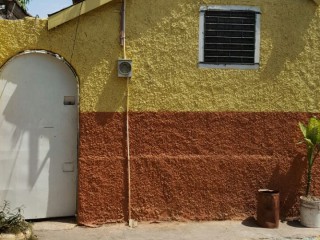 House For Sale in Text Lane, Kingston / St. Andrew Jamaica | [9]