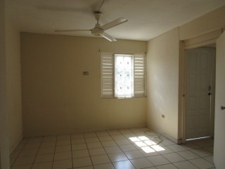 Apartment For Rent in Waterloo Square, Kingston / St. Andrew Jamaica | [6]