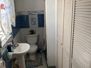 3 bed House For Sale in Portmore, St. Catherine, Jamaica