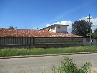 Commercial building For Sale in May Pen, Clarendon Jamaica | [2]